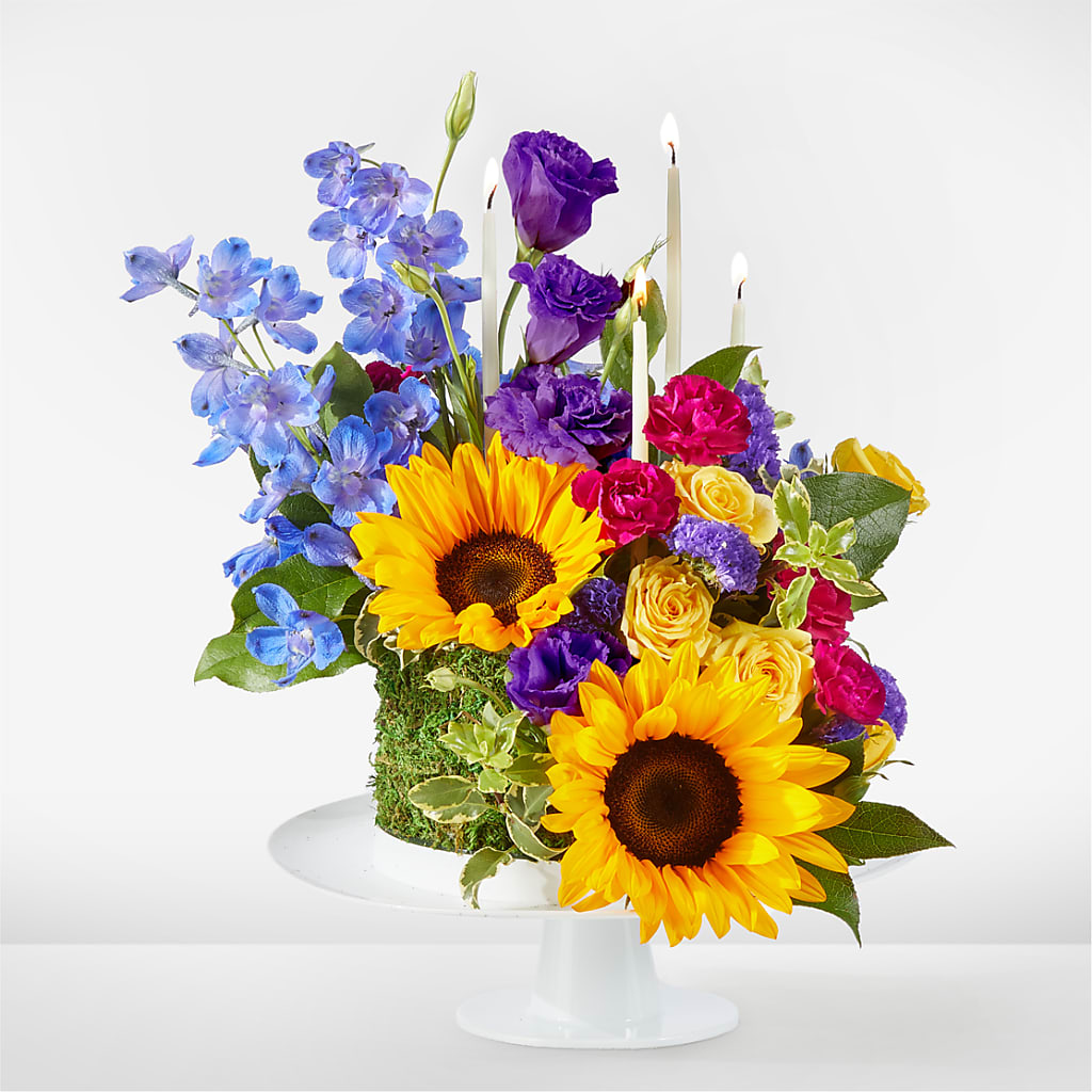 Star of the Day Floral Cake – Cottage Floral Llc, Versailles MO