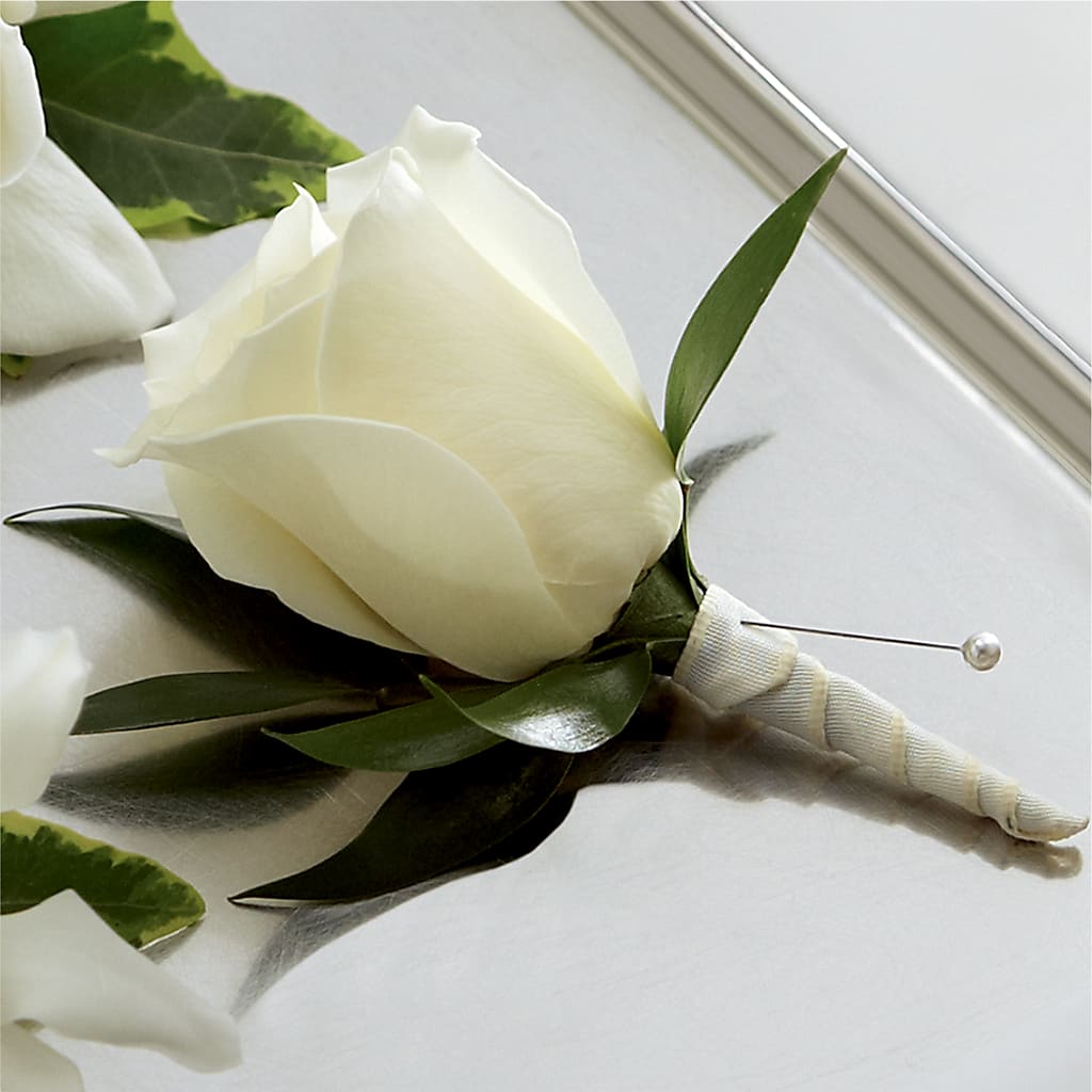 White Rose Boutonniere – Cottage Floral Llc, Versailles MO