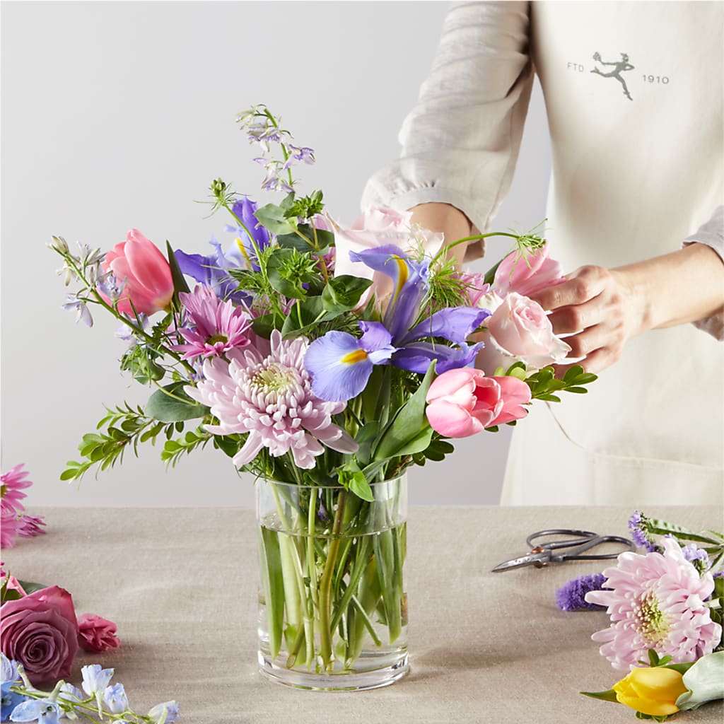 Pastel Tradition - A Florist Original –  Cottage Floral Llc, Versailles MO