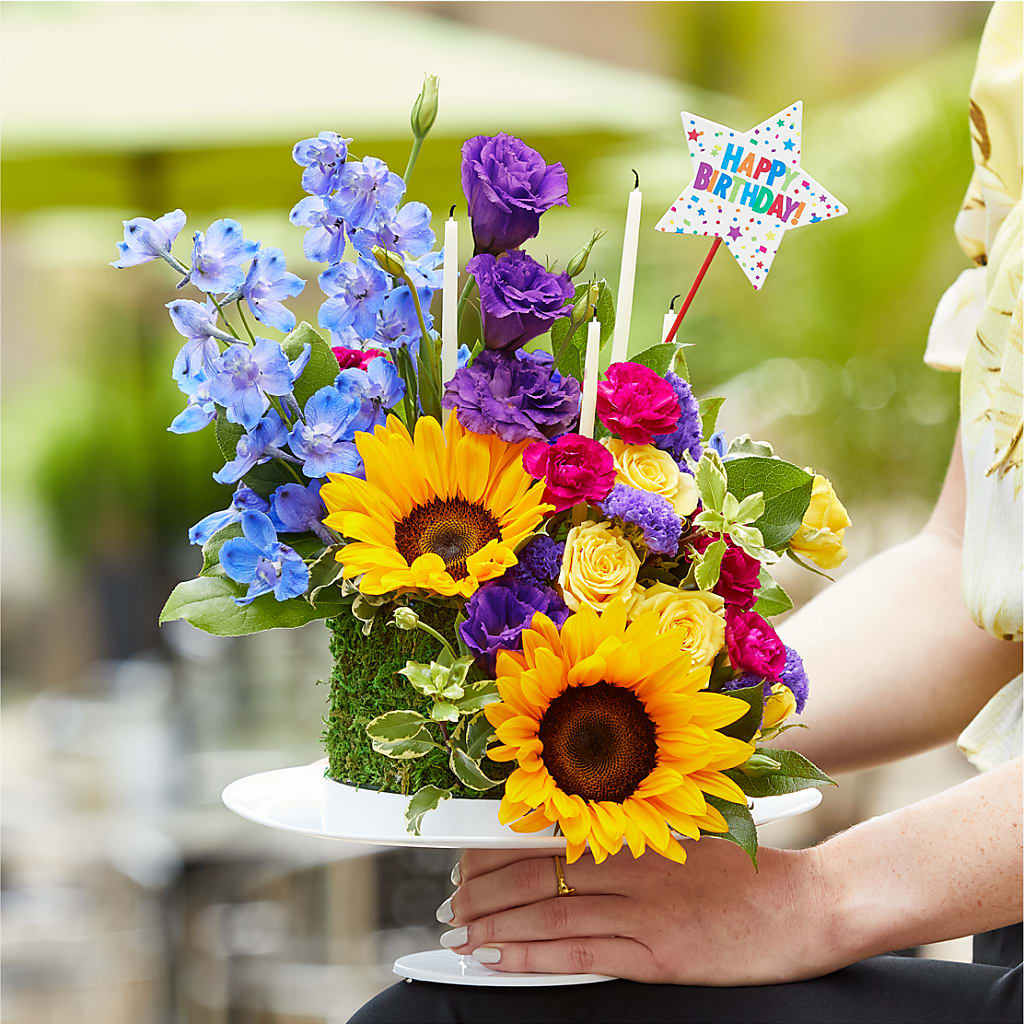 Star of the Day Floral Cake –  Cottage Floral Llc, Versailles MO