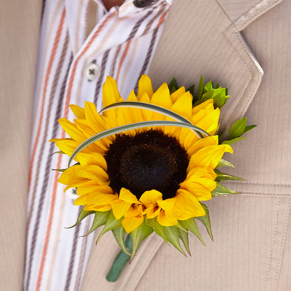 Free Spirit Boutonniere –  Cottage Floral Llc, Versailles MO